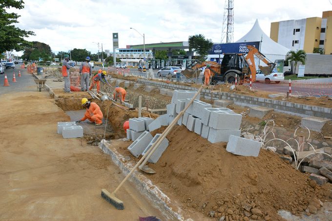 Conquista Obra avança na terceira etapa de revitalização da avenida