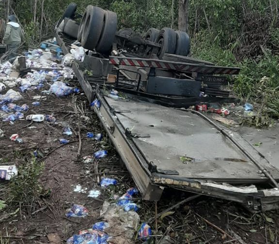 Urgente Jovem Caminhoneiro Conquistense Morre Em Grave Acidente Na