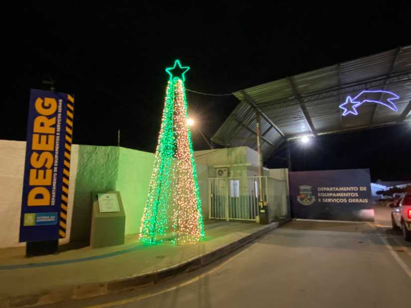 Já é Natal decoração natalina no Deserg Natal começa a tomar